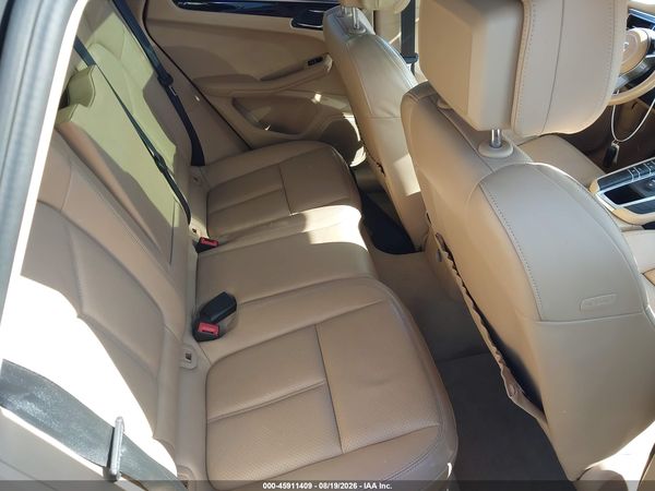 2016 PORSCHE MACAN S
