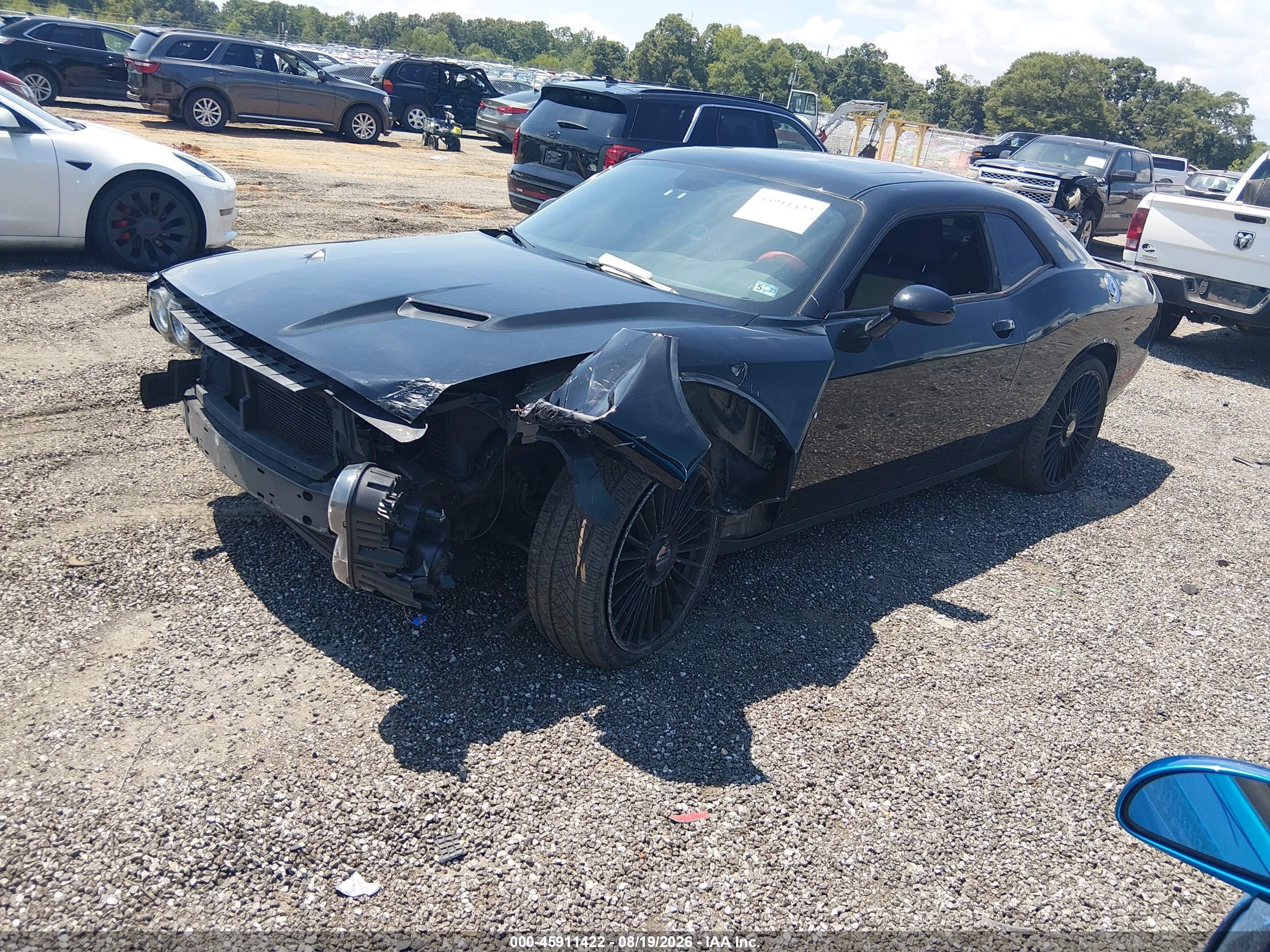 2016 DODGE CHALLENGER R/T — I2