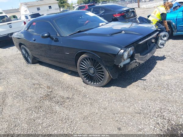 2016 DODGE CHALLENGER R/T — I1