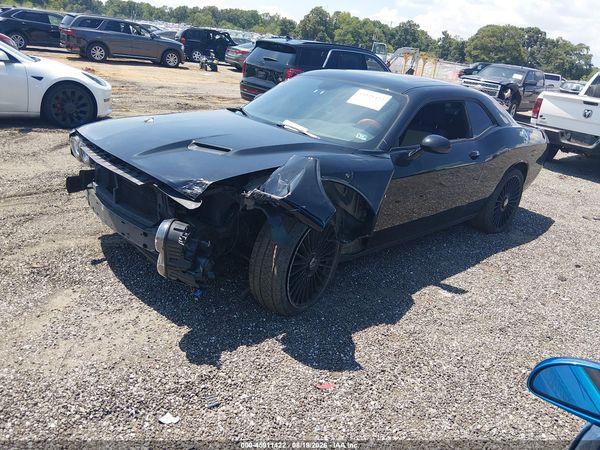 2016 DODGE CHALLENGER R/T — I2