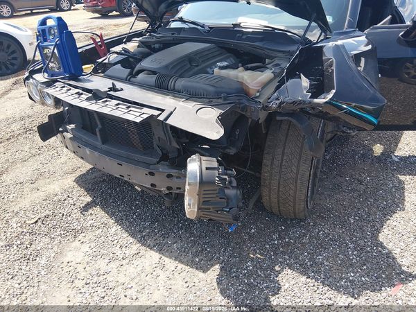 2016 DODGE CHALLENGER R/T — I6