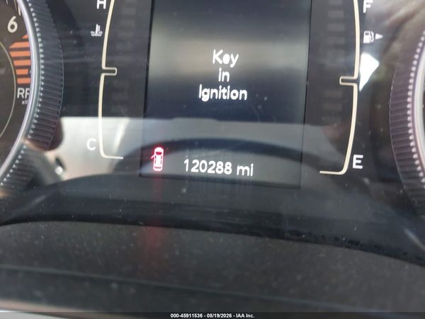 2019 JEEP CHEROKEE LATITUDE FWD