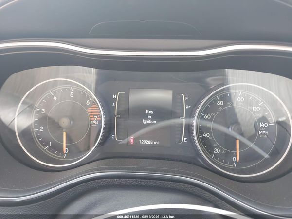 2019 JEEP CHEROKEE LATITUDE FWD