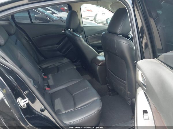 2017 MAZDA MAZDA3 TOURING