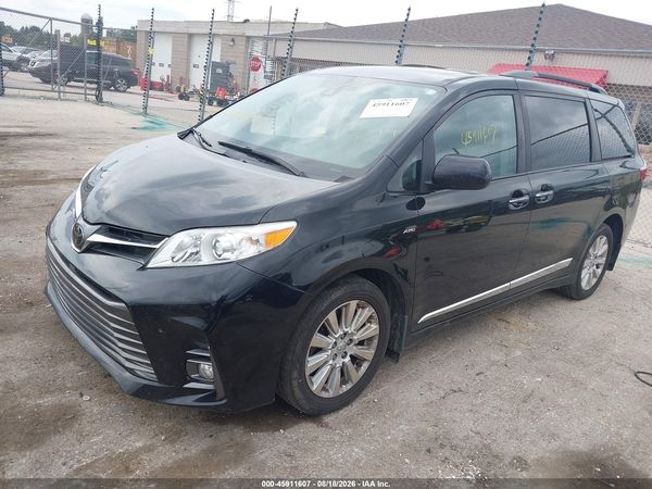 2019 TOYOTA SIENNA — I2