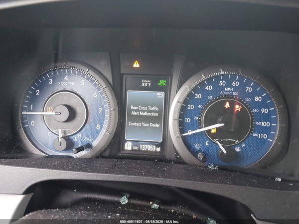 2019 TOYOTA SIENNA XLE PREMIUM 7 PASSENGER — I7