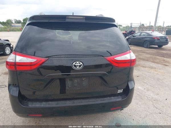 2019 TOYOTA SIENNA XLE PREMIUM 7 PASSENGER — I119