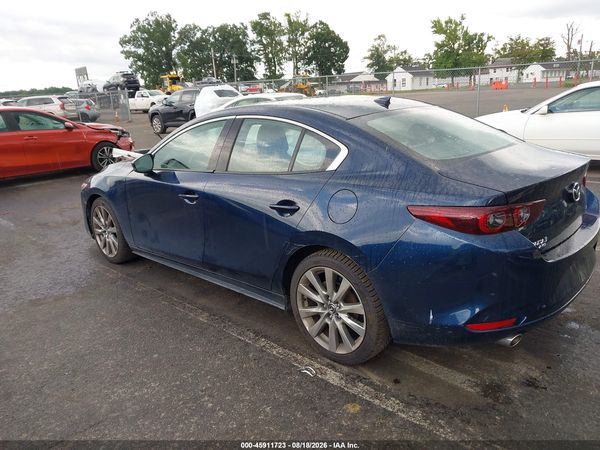 2022 MAZDA MAZDA3 PREMIUM