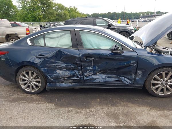 2022 MAZDA MAZDA3 PREMIUM