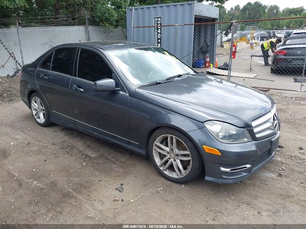 2013 MERCEDES-BENZ C 300 SPORT 4MATIC