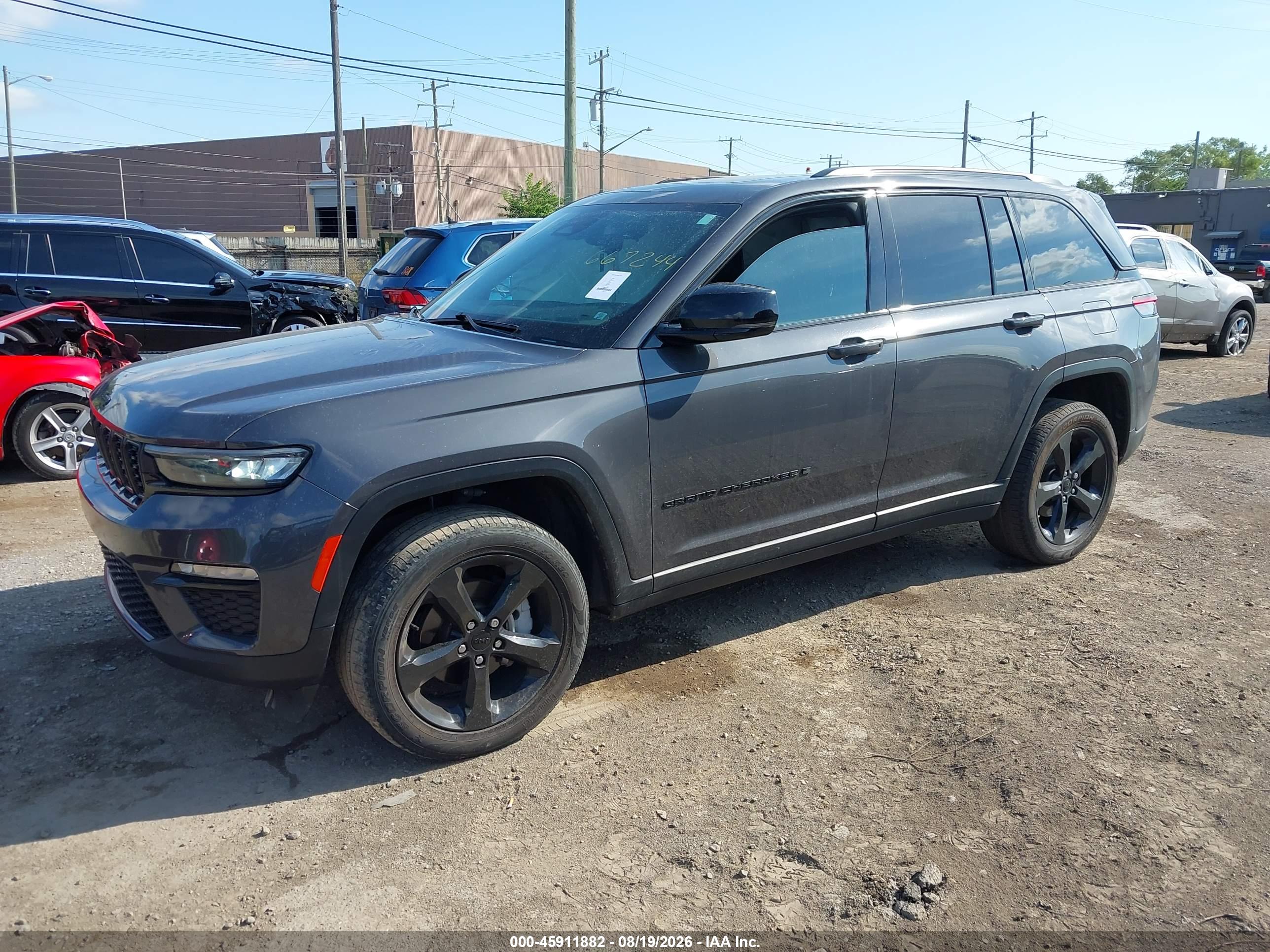 2023 JEEP GRAND CHEROKEE LIMITED 4X4 — I2