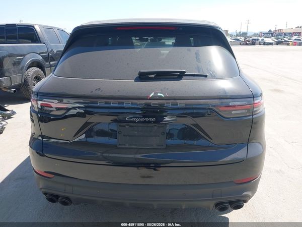 2023 PORSCHE CAYENNE PLATINUM EDITION