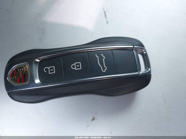 2023 PORSCHE CAYENNE PLATINUM EDITION