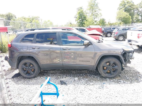 2018 JEEP CHEROKEE LATITUDE 4X4