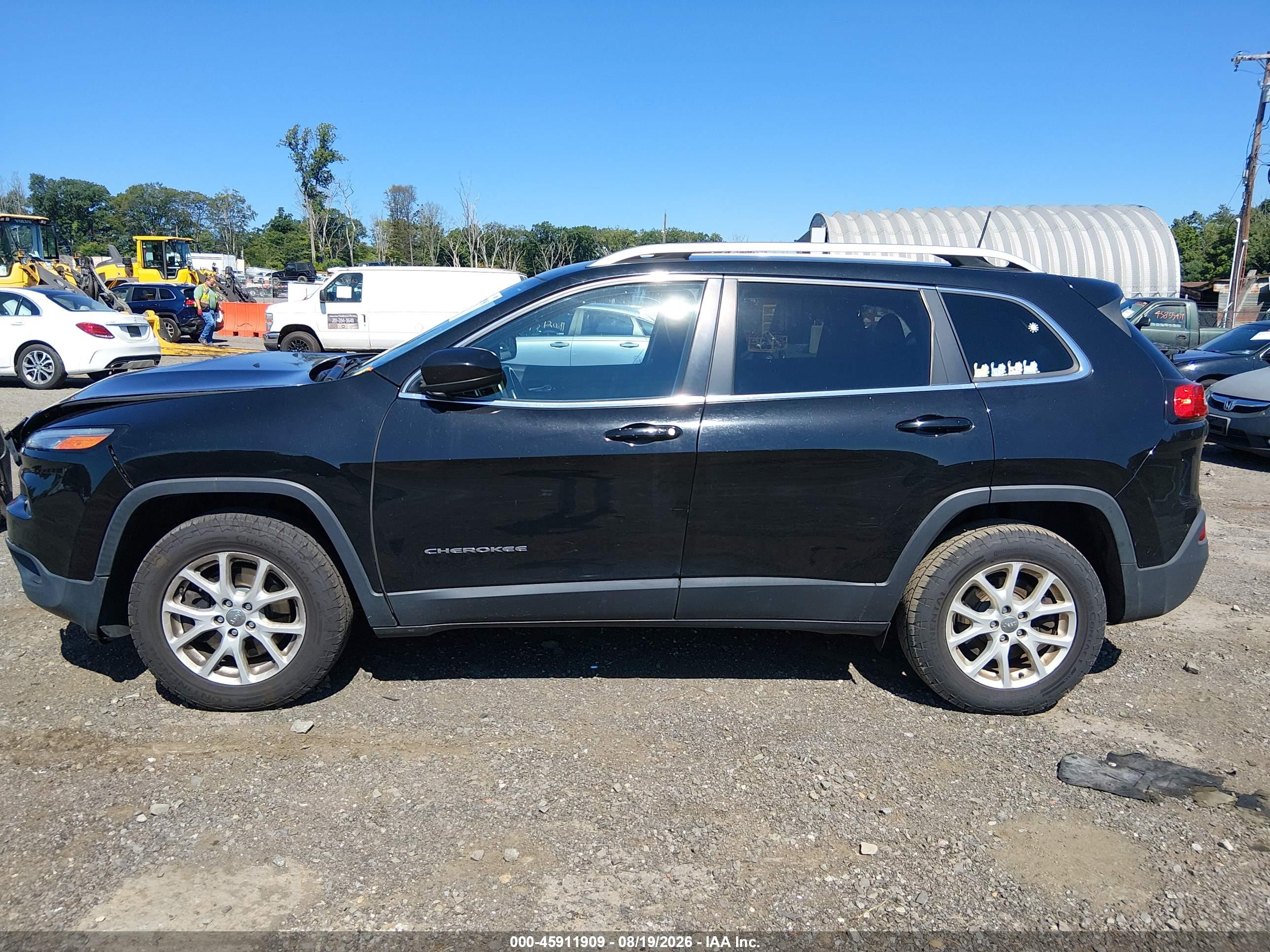 2018 JEEP CHEROKEE LATITUDE PLUS 4X4