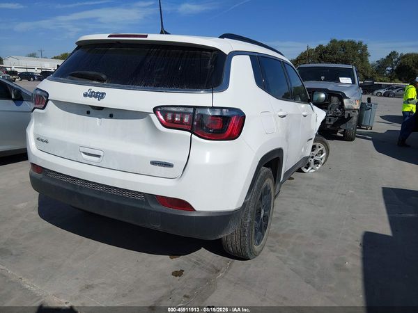 2024 JEEP COMPASS LATITUDE 4X4 — I4
