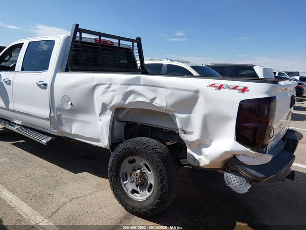 2015 CHEVROLET SILVERADO 3500HD WORK TRUCK — I6
