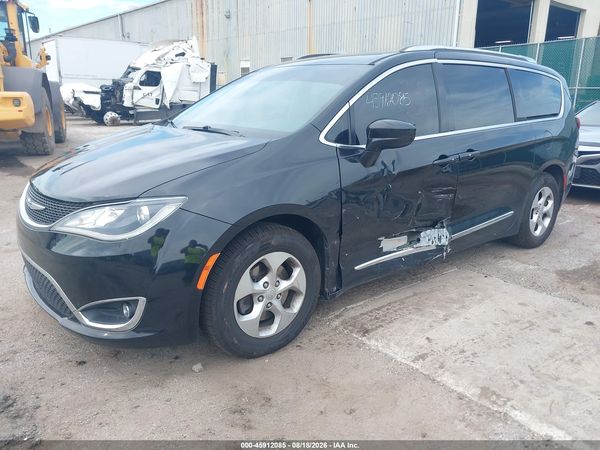 2017 CHRYSLER PACIFICA — I2