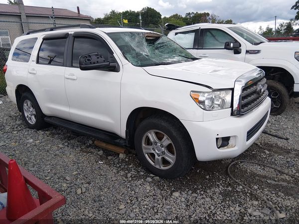 2017 TOYOTA SEQUOIA SR5 — I1