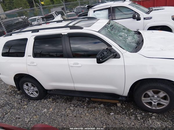 2017 TOYOTA SEQUOIA SR5 — I116