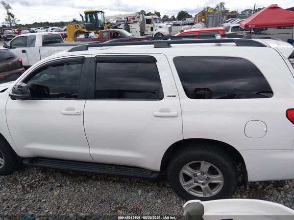 2017 TOYOTA SEQUOIA SR5 — I117