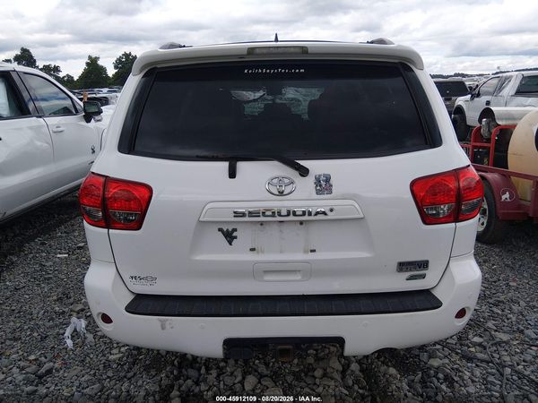 2017 TOYOTA SEQUOIA SR5 — I119