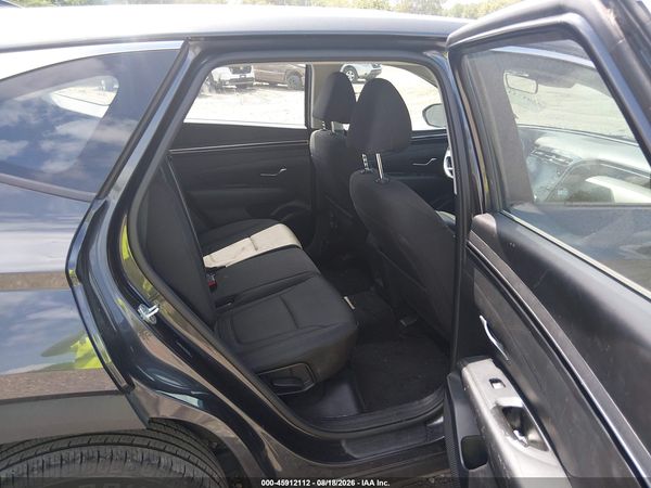 2022 HYUNDAI TUCSON SE