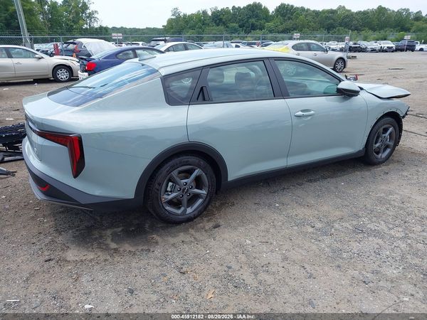 2026 KIA K4 LXS