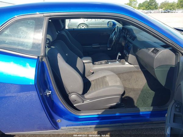 2012 DODGE CHALLENGER SXT
