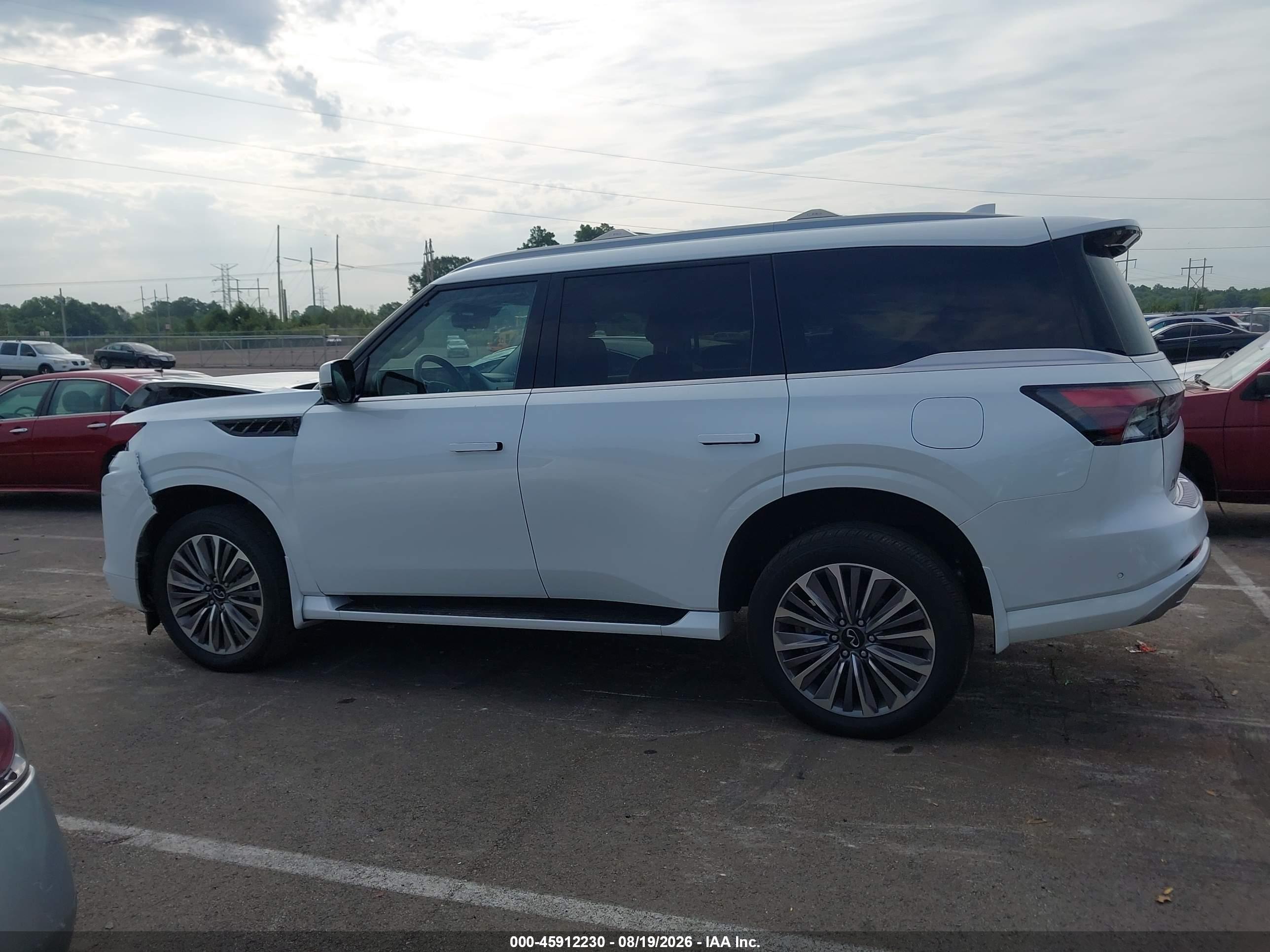 2025 INFINITI QX80 SENSORY AWD