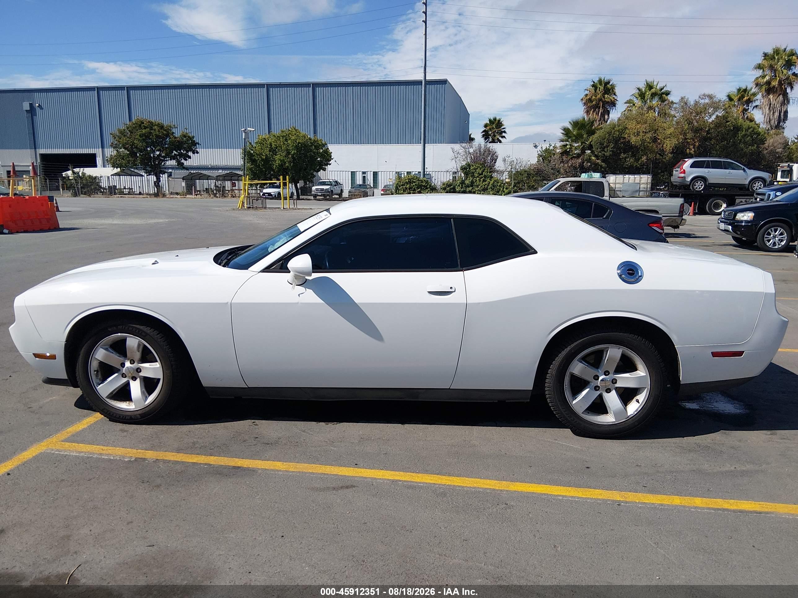 2012 DODGE CHALLENGER SXT