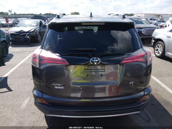 2016 TOYOTA RAV4 SE