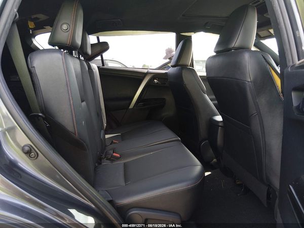 2016 TOYOTA RAV4 SE