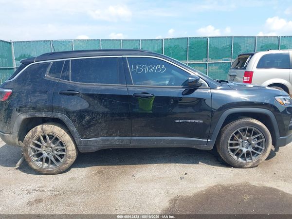 2022 JEEP COMPASS LATITUDE LUX 4X4 — I116