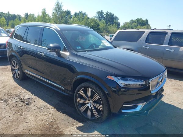 2021 VOLVO XC90
