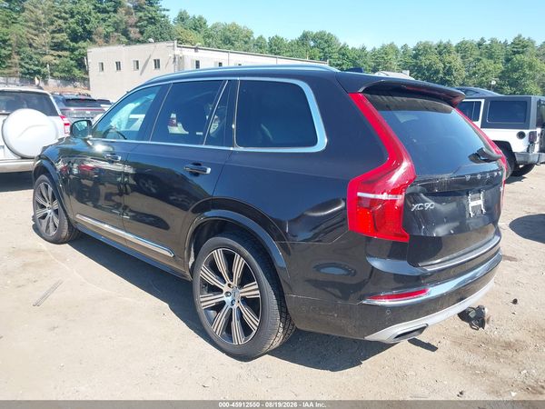 2021 VOLVO XC90