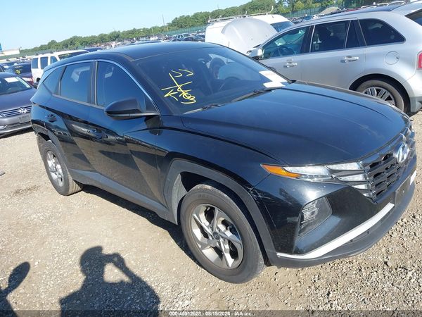 2022 HYUNDAI TUCSON SE