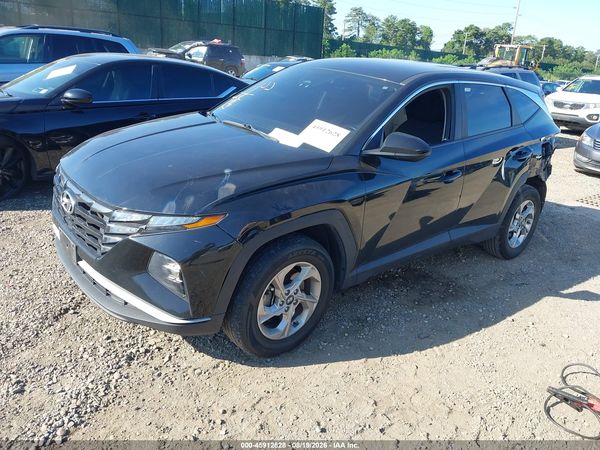 2022 HYUNDAI TUCSON SE