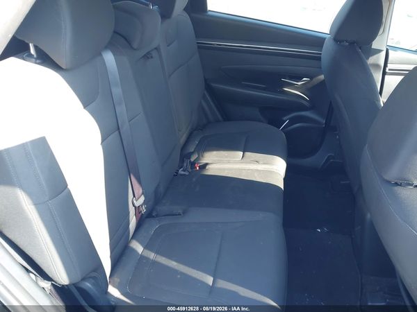 2022 HYUNDAI TUCSON SE