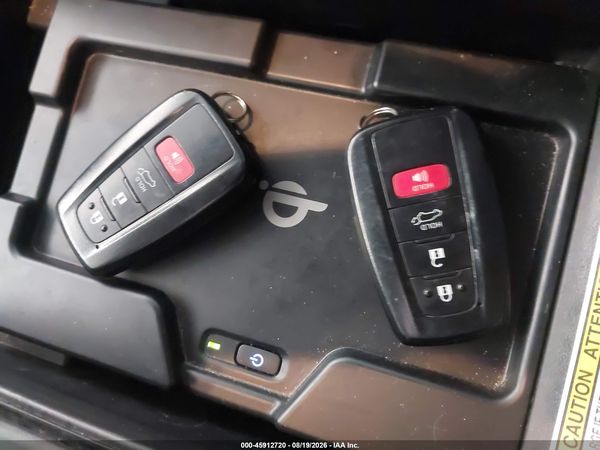 2020 TOYOTA HIGHLANDER PLATINUM