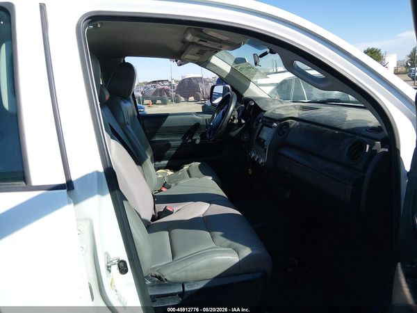2017 TOYOTA TUNDRA SR 5.7L V8