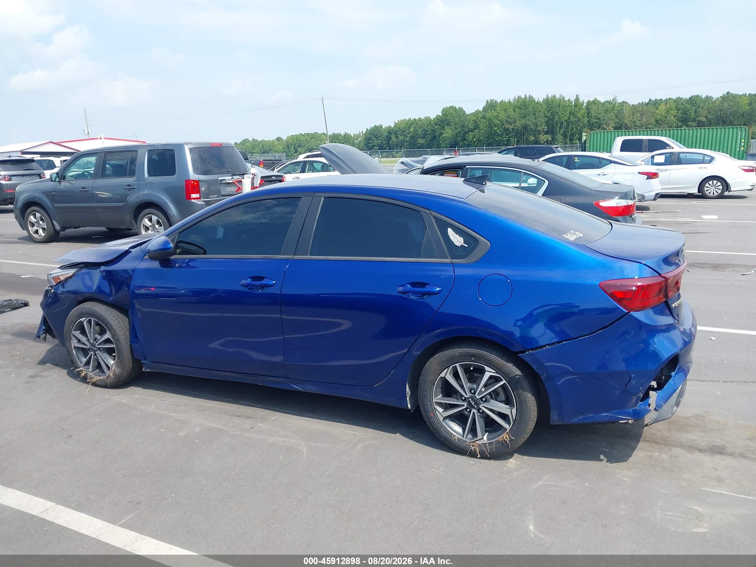 2023 KIA FORTE LXS