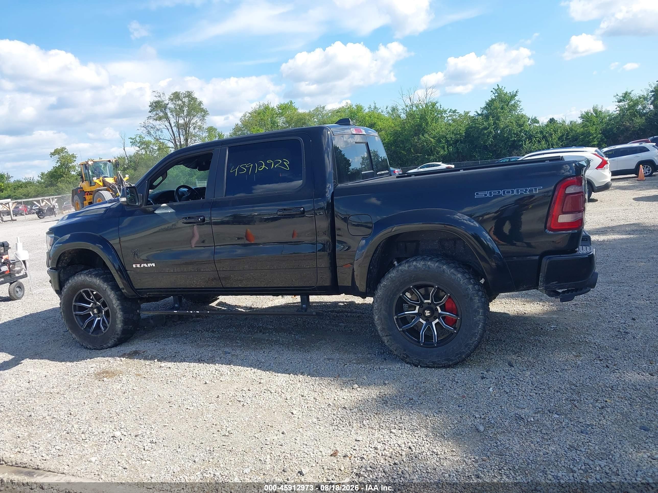 2022 RAM 1500 LARAMIE  4X4 5'7 BOX