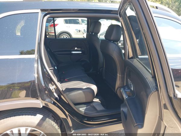 2025 MERCEDES-BENZ GLB 250 4MATIC — I8