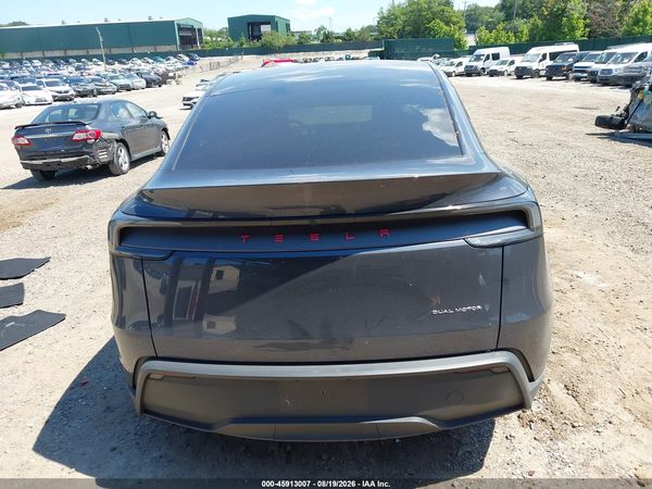 2026 TESLA MODEL Y