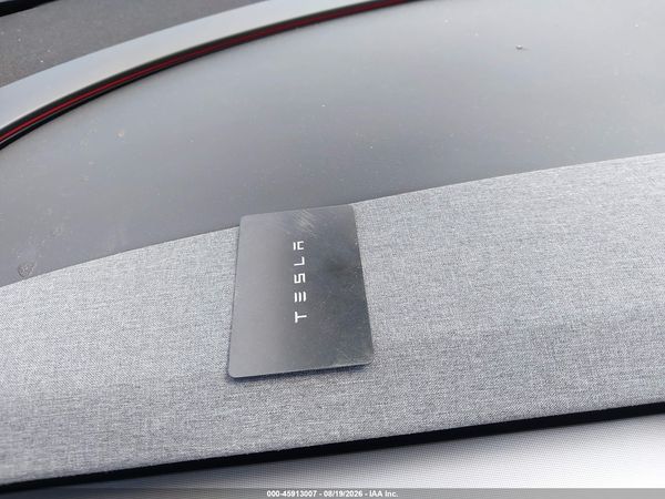 2026 TESLA MODEL Y