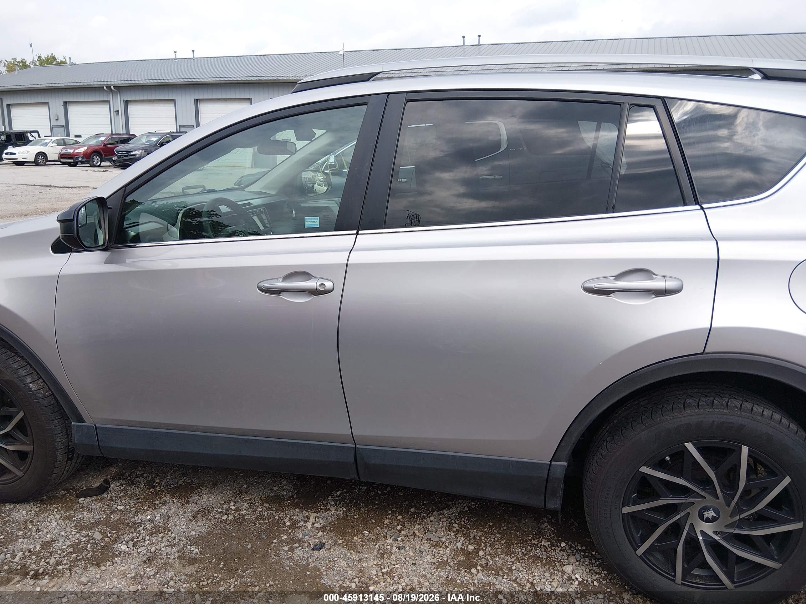 2017 TOYOTA RAV4 LE