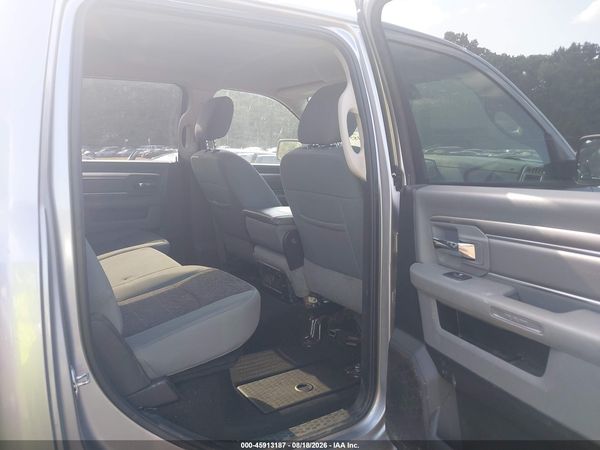 2019 RAM 1500 CLASSIC SLT  4X4 5'7 BOX