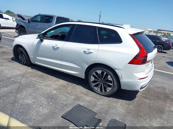 2026 VOLVO XC60 B5 PLUS