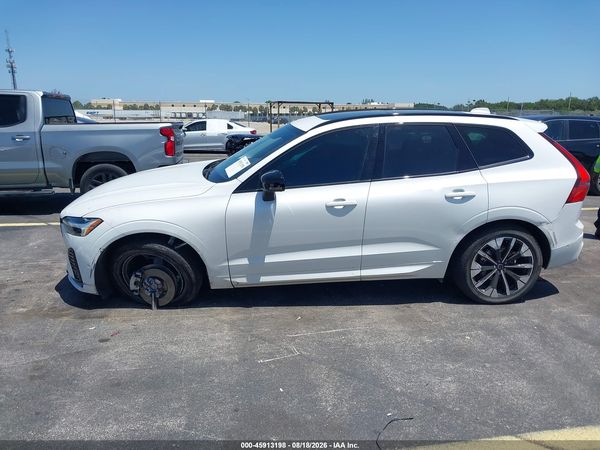 2026 VOLVO XC60 B5 PLUS